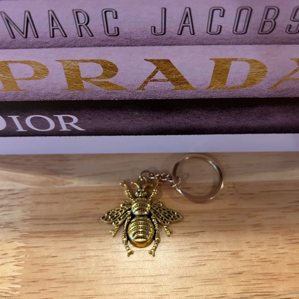 Gold bee bag charm key chain